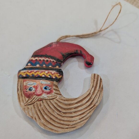 Wooden hand painted Santa Claus ornament - Picture 1 of 3